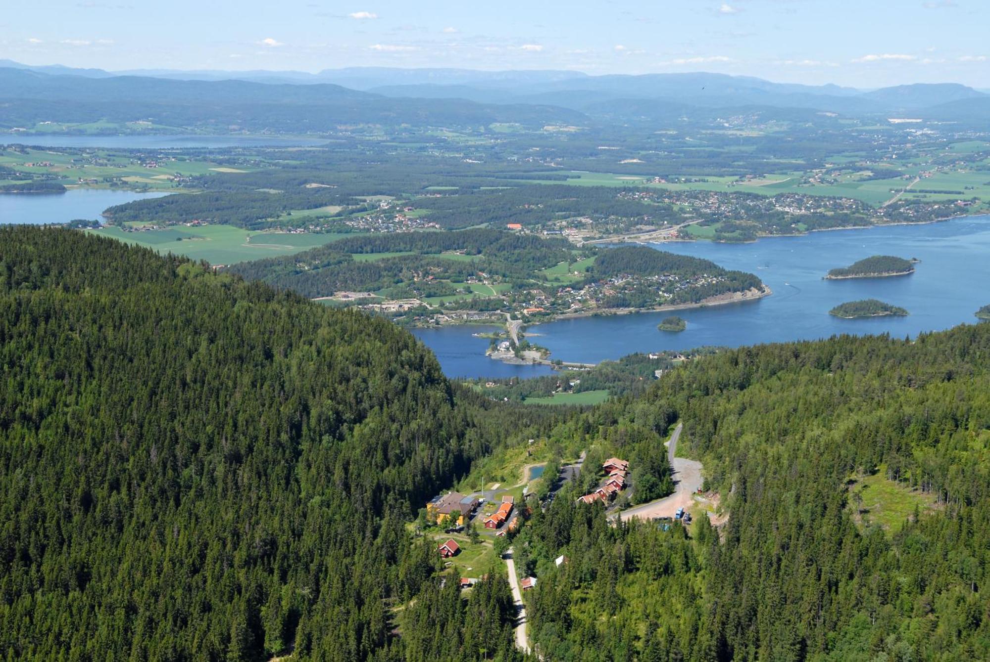 Kleivstua Hotel Near Krokskogen Суннволлен Экстерьер фото